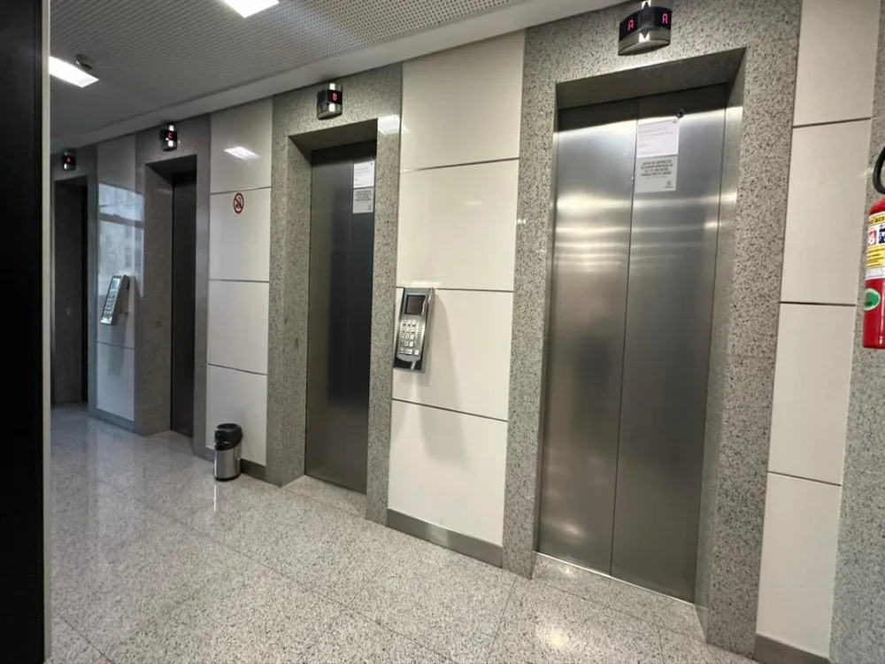 Sala-Conjunto, 1200 m² - Foto 22