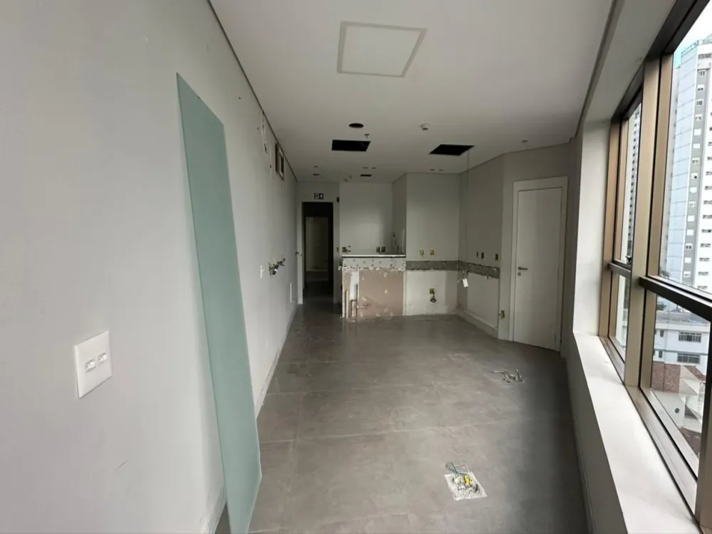 Sala-Conjunto, 1200 m² - Foto 13
