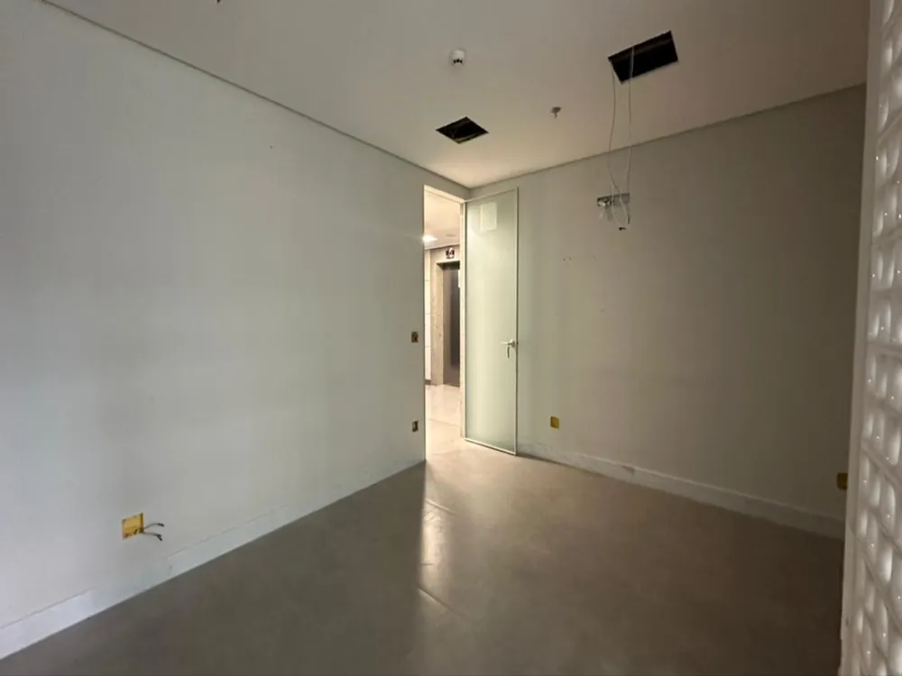 Sala-Conjunto, 1200 m² - Foto 8