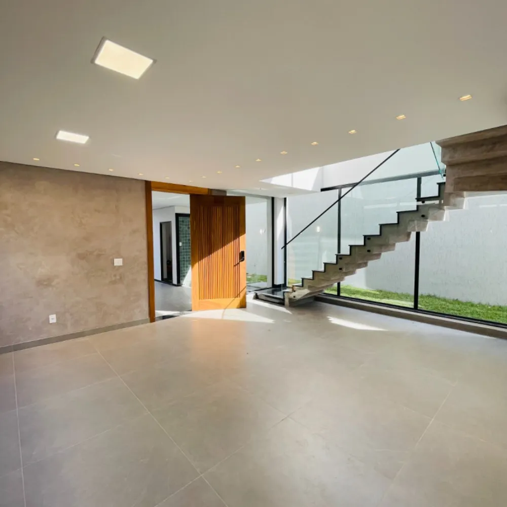 Casa, 4 quartos, 266 m² - Foto 1