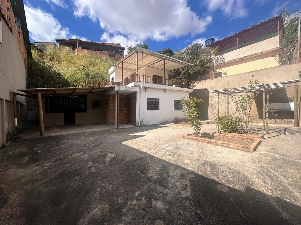 Casa, 3 quartos, 260 m² - Foto 2
