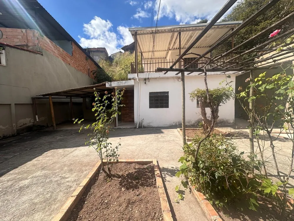 Casa, 3 quartos, 260 m² - Foto 1