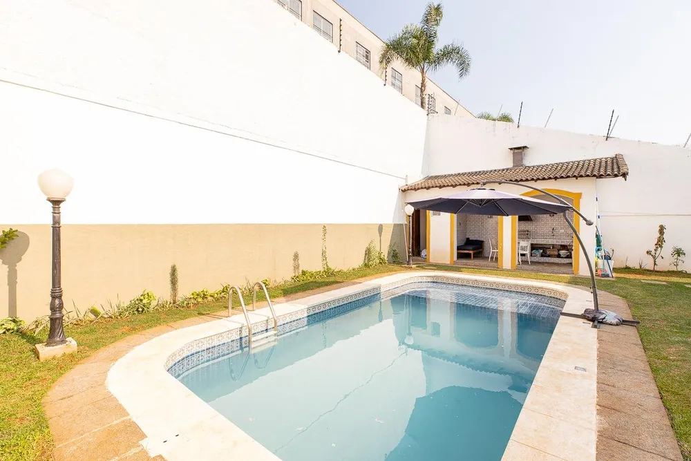Casa, 4 quartos, 450 m² - Foto 1