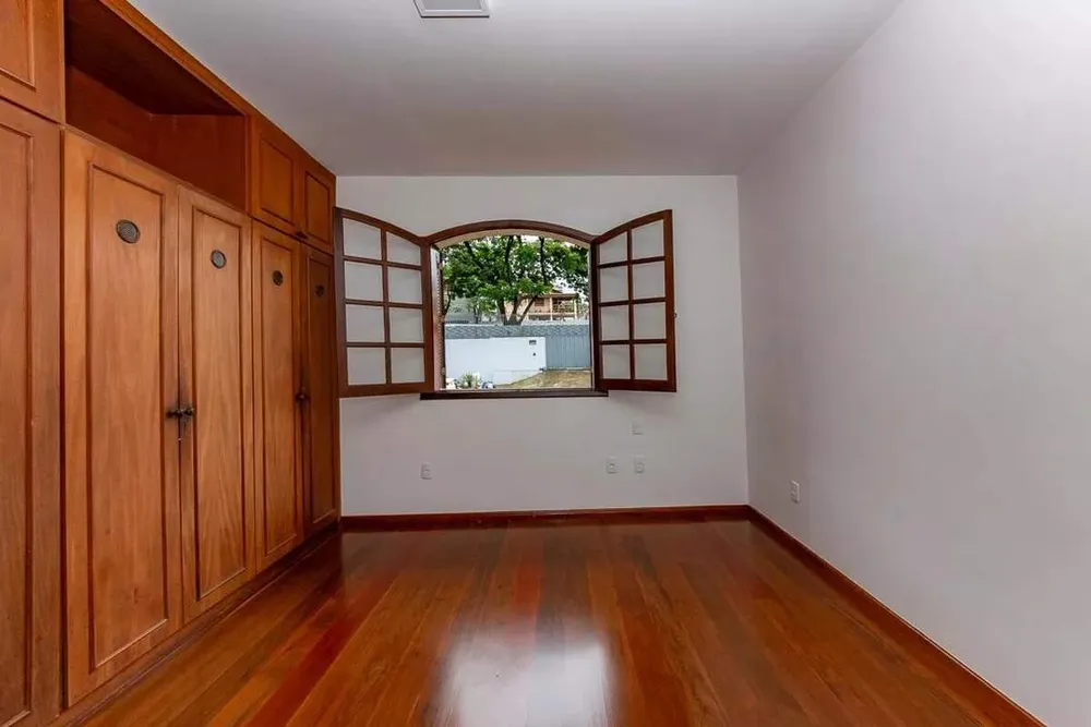 Casa, 4 quartos, 525 m² - Foto 1