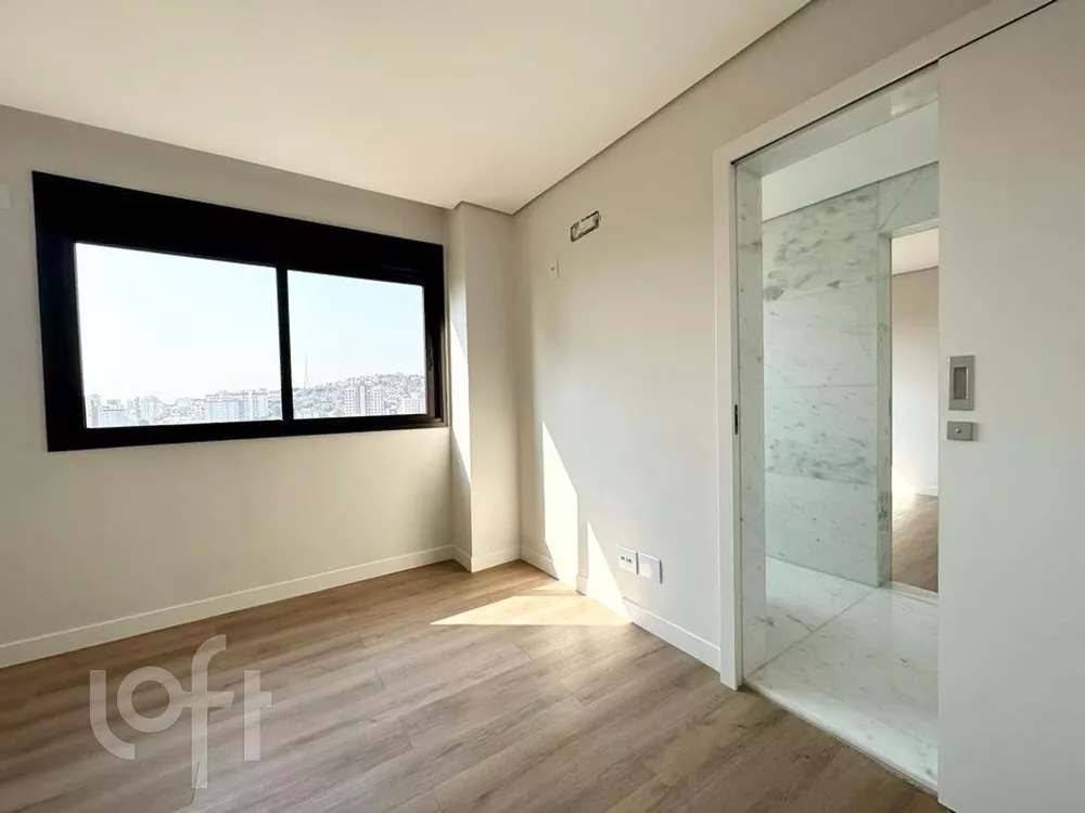 Apartamento à venda com 4 quartos, 186m² - Foto 3