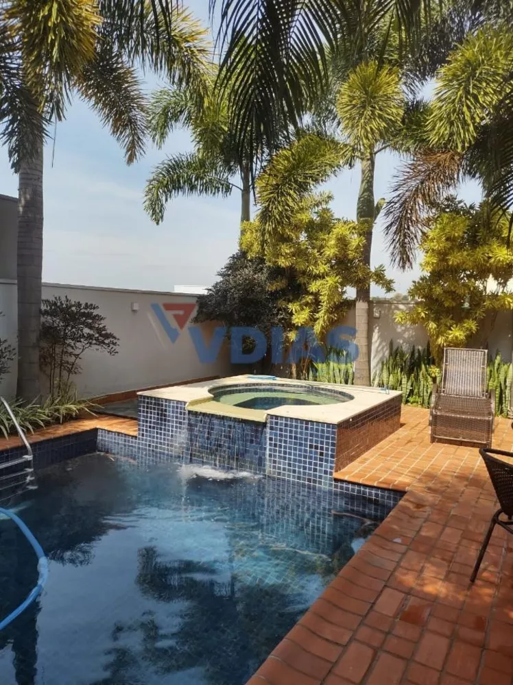 Casa de Condomínio à venda com 3 quartos, 450m² - Foto 5