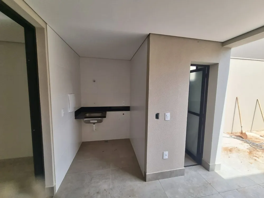 Casa, 4 quartos, 156 m² - Foto 1
