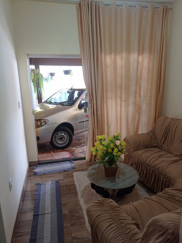 Casa à venda com 3 quartos, 200m² - Foto 2