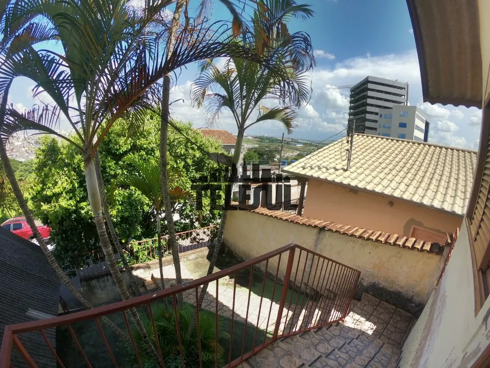 Casa, 3 quartos, 250 m² - Foto 2