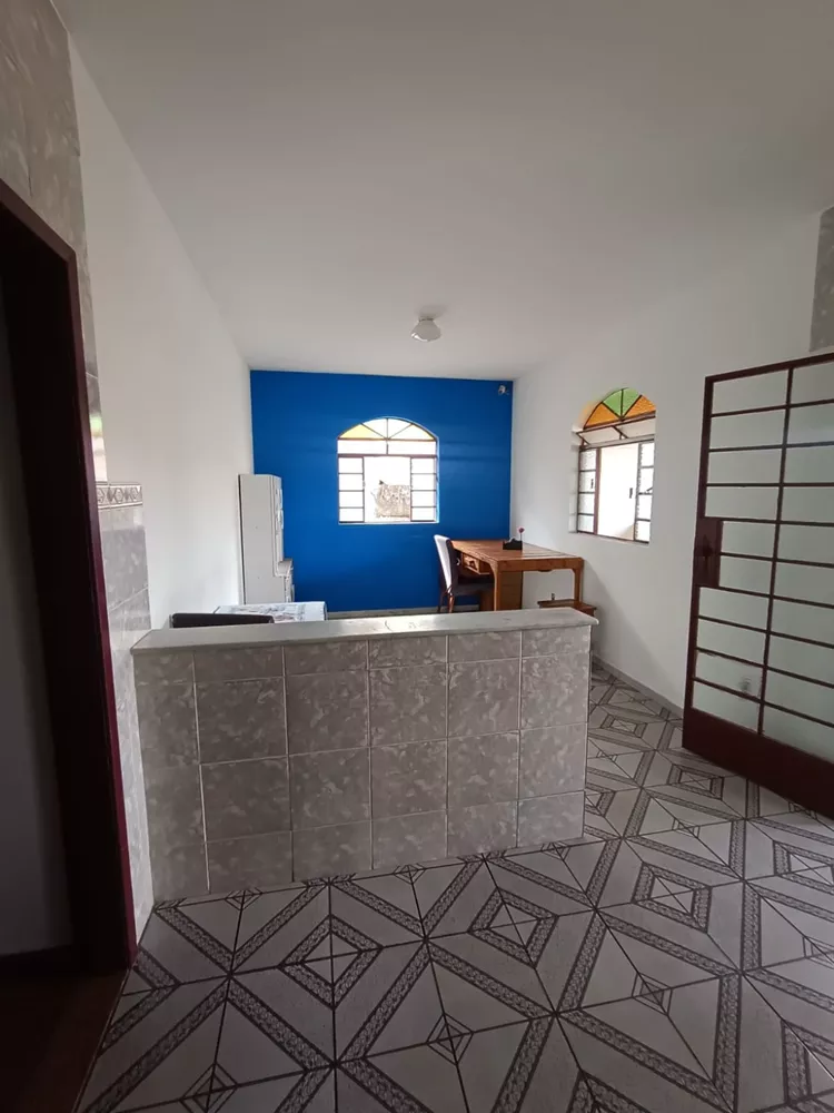 Casa à venda com 3 quartos, 178m² - Foto 4