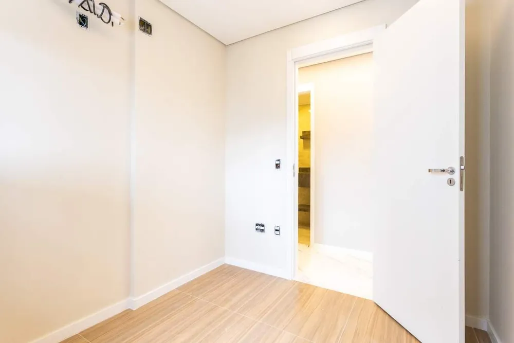 Apartamento, 4 quartos, 23000 m² - Foto 3