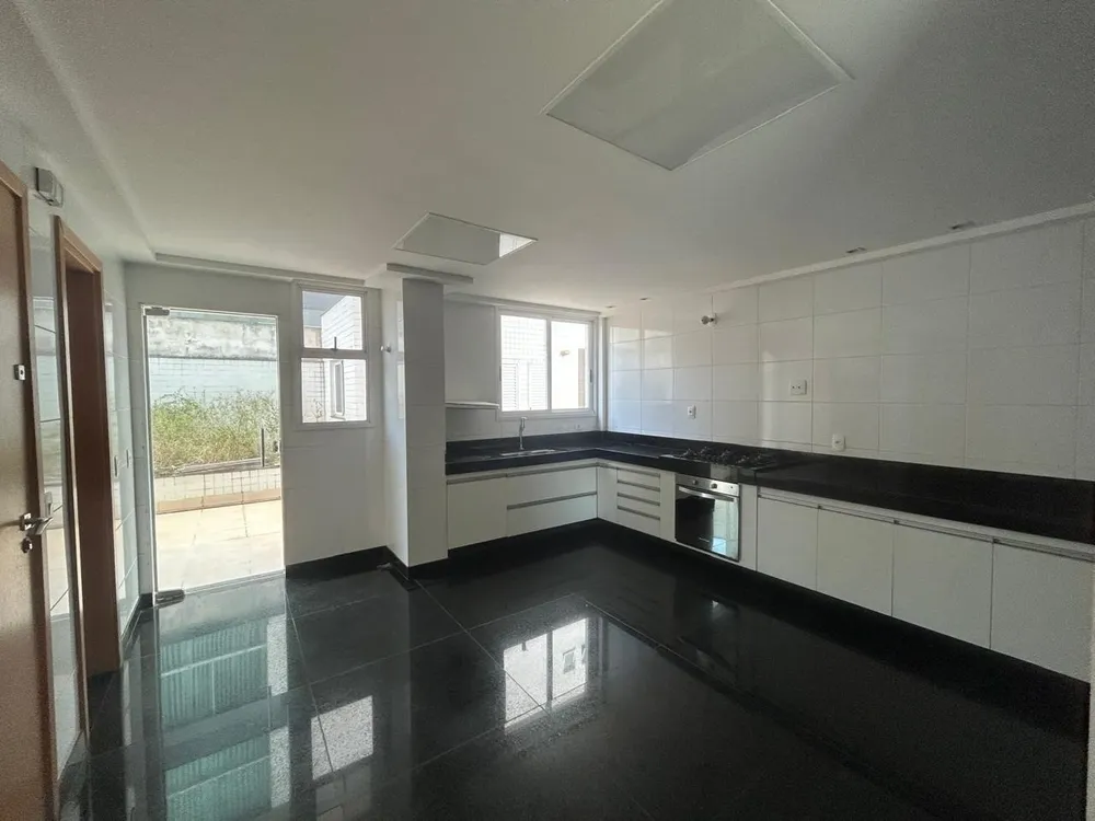 Apartamento, 4 quartos, 250 m² - Foto 1