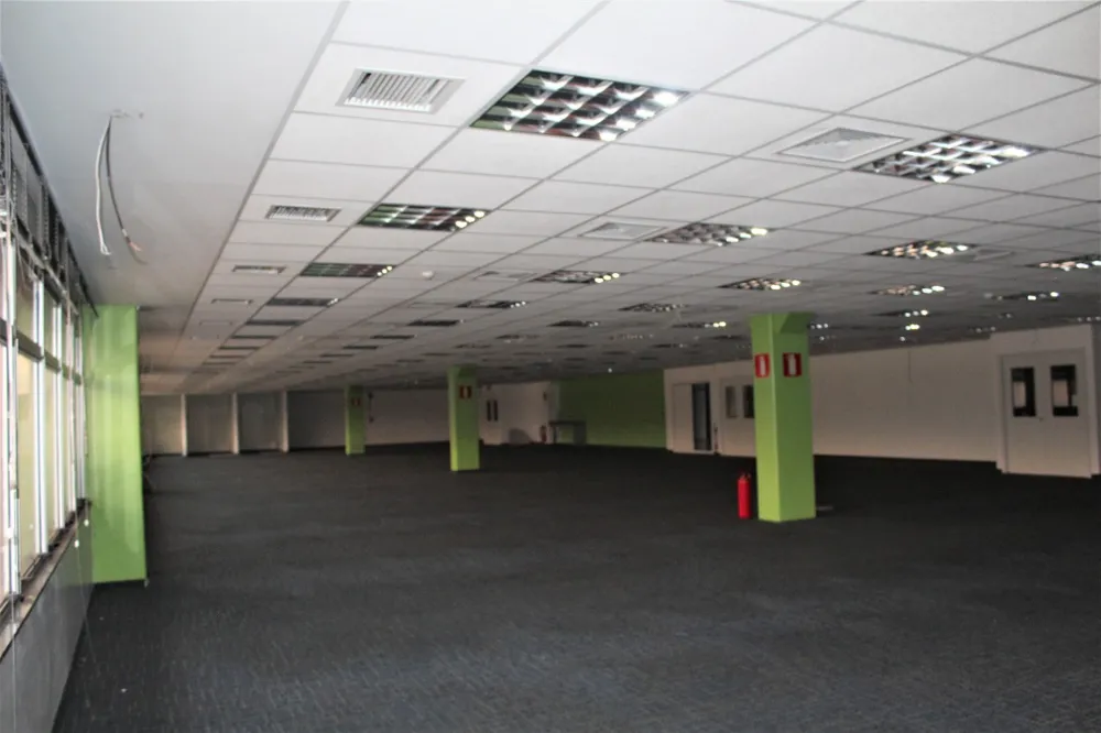 Loja-Salão, 1500 m² - Foto 1