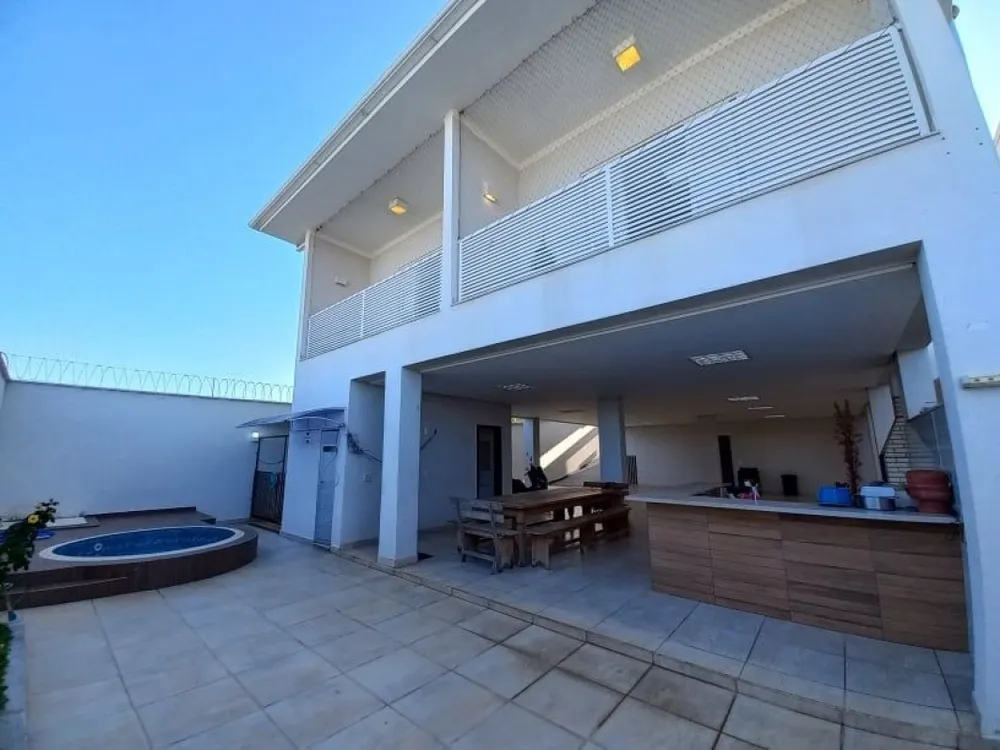 Casa, 5 quartos, 384 m² - Foto 1