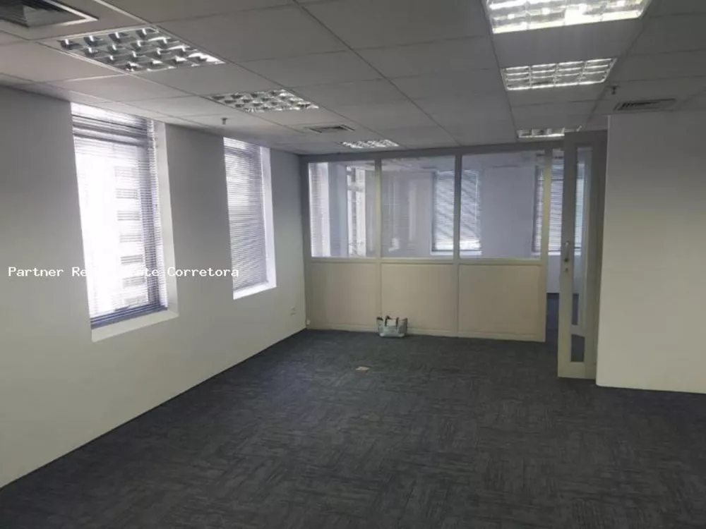 Conjunto Comercial-Sala à venda com 1 quarto, 208m² - Foto 5