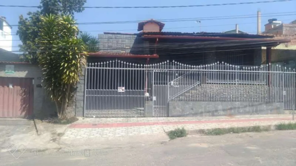 Casa, 3 quartos, 360 m² - Foto 1