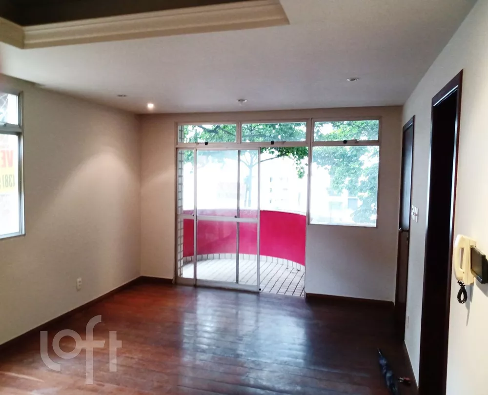 Apartamento à venda com 3 quartos, 84m² - Foto 1