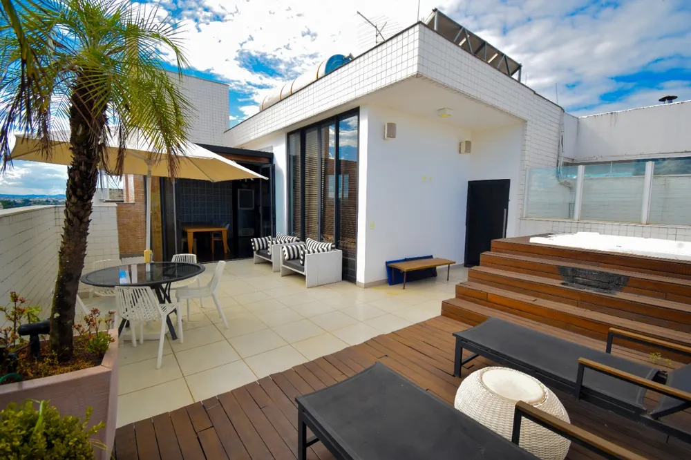 Cobertura, 3 quartos, 235 m² - Foto 1