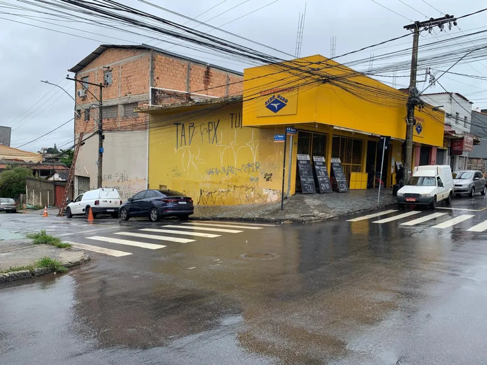 Loja-Salão, 720 m² - Foto 1