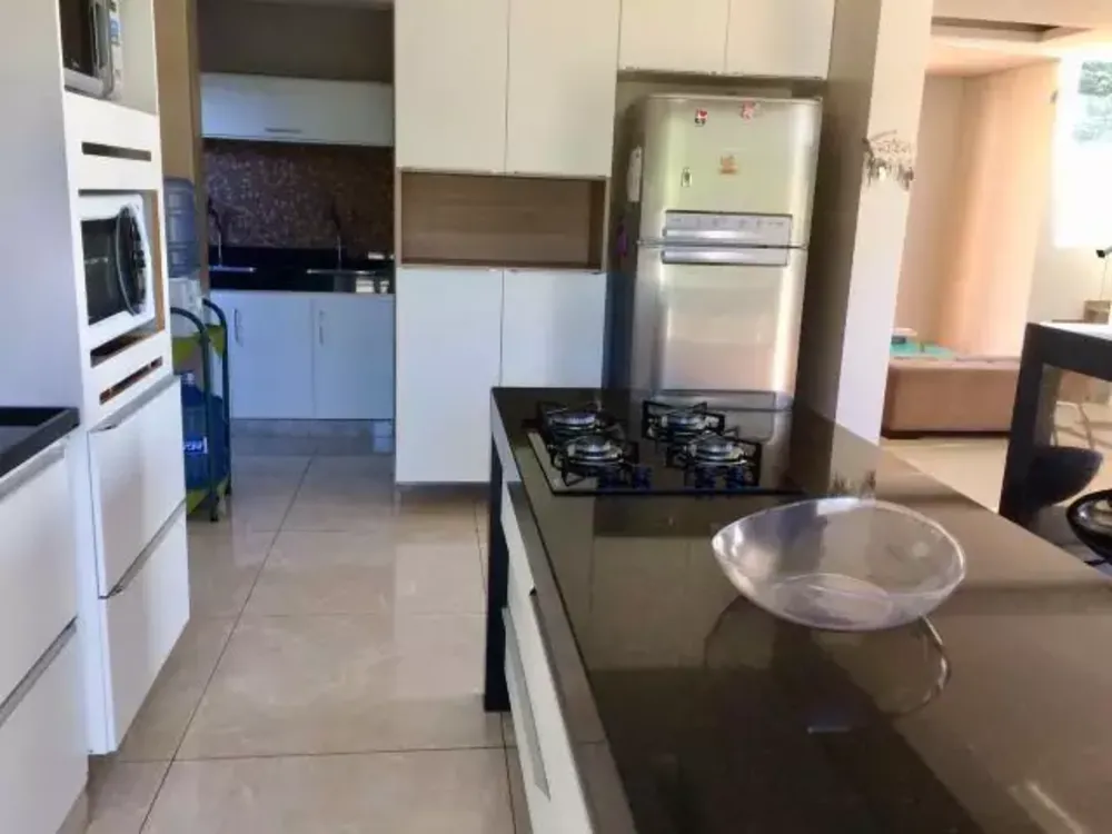 Casa, 4 quartos, 270 m² - Foto 6