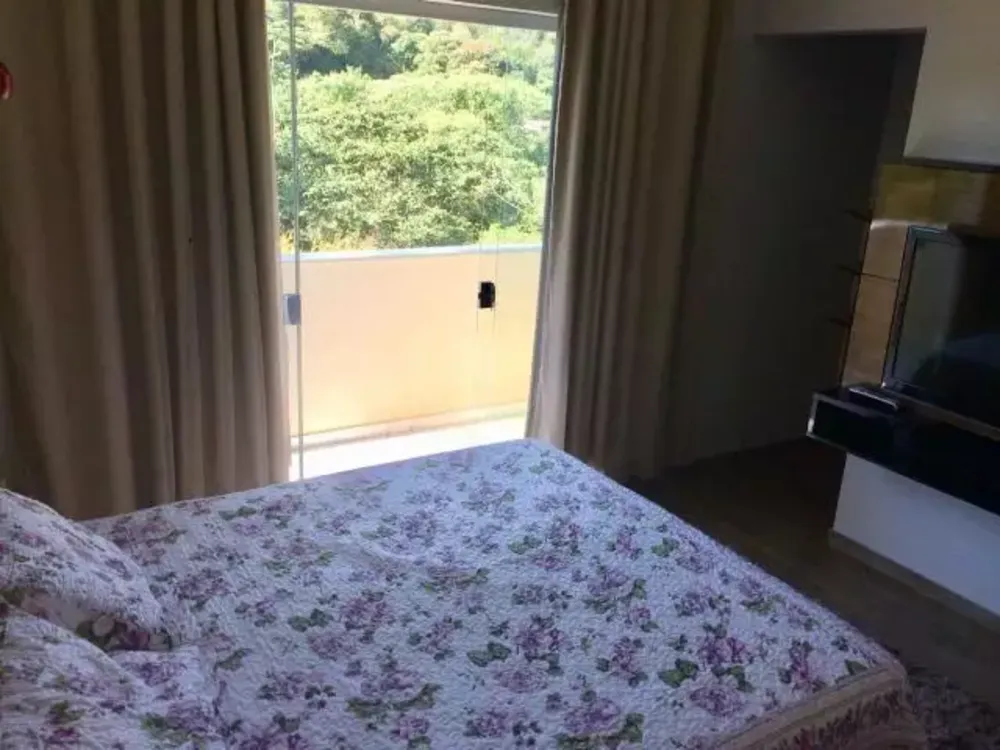 Casa, 4 quartos, 270 m² - Foto 11