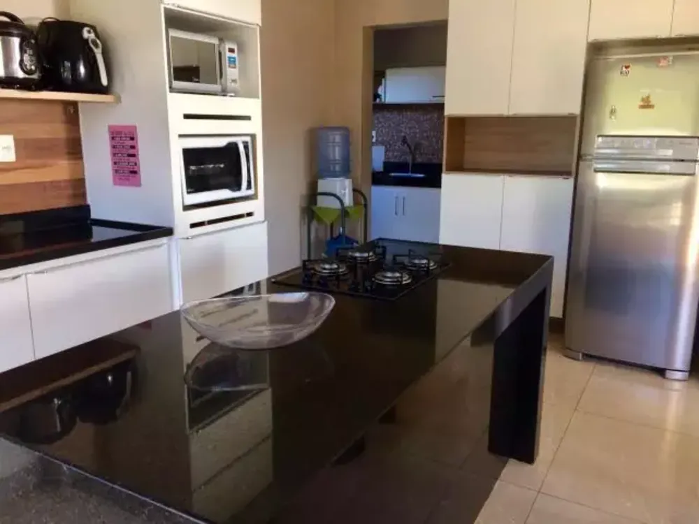Casa, 4 quartos, 270 m² - Foto 8