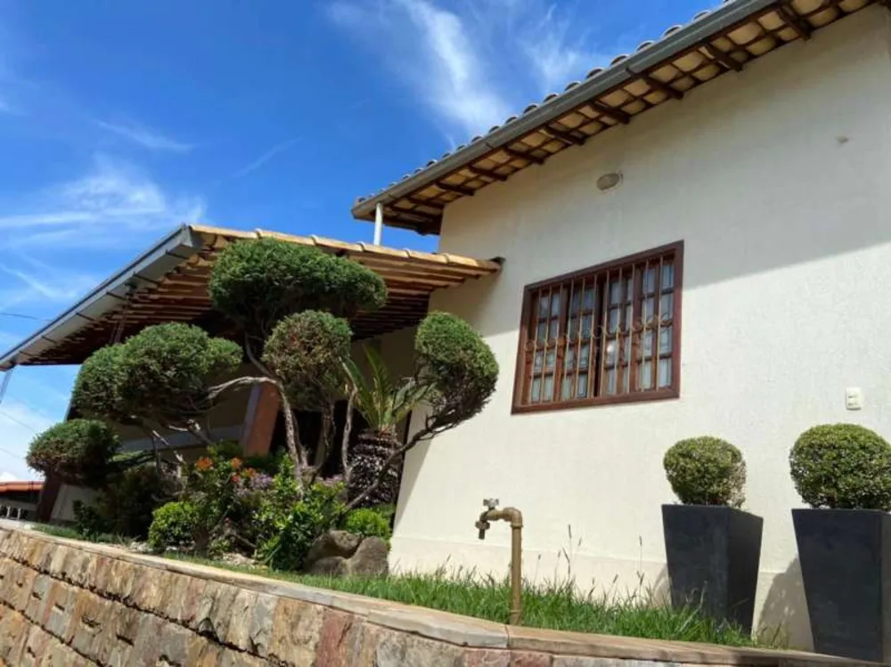 Casa, 3 quartos, 274 m² - Foto 1