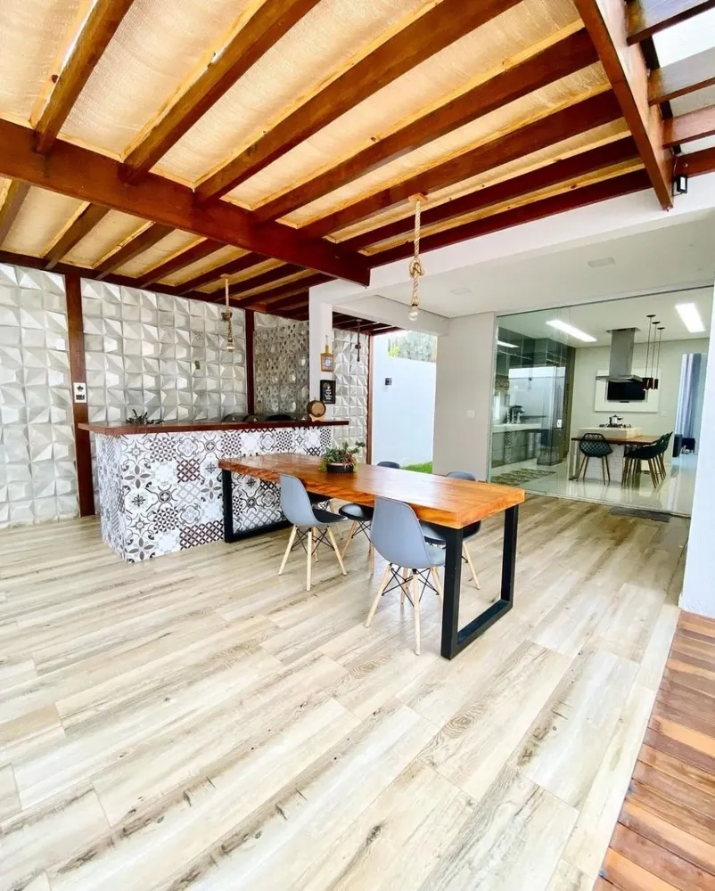 Casa, 3 quartos, 219 m² - Foto 10
