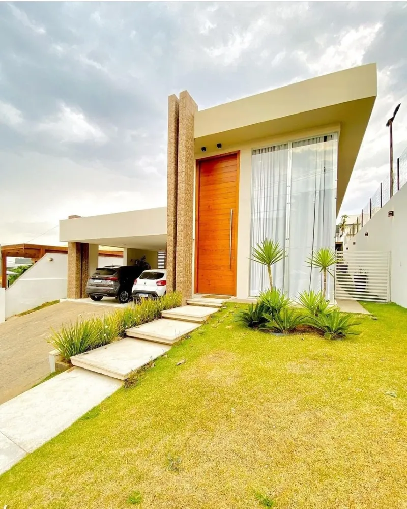 Casa, 3 quartos, 219 m² - Foto 1