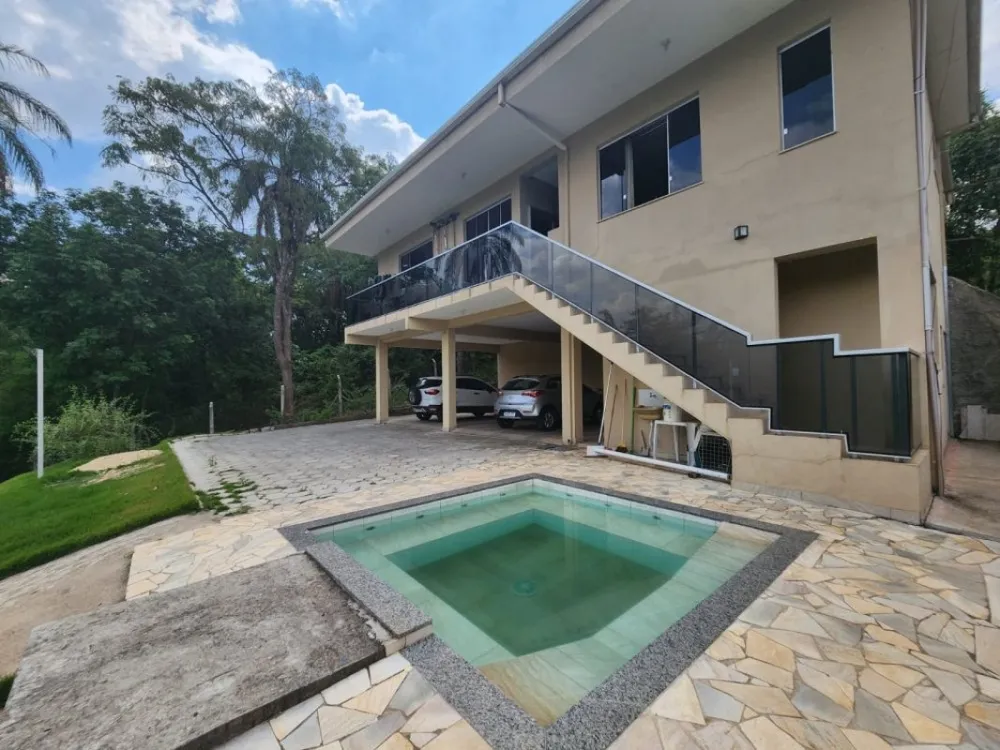 Casa, 3 quartos, 1570 m² - Foto 1