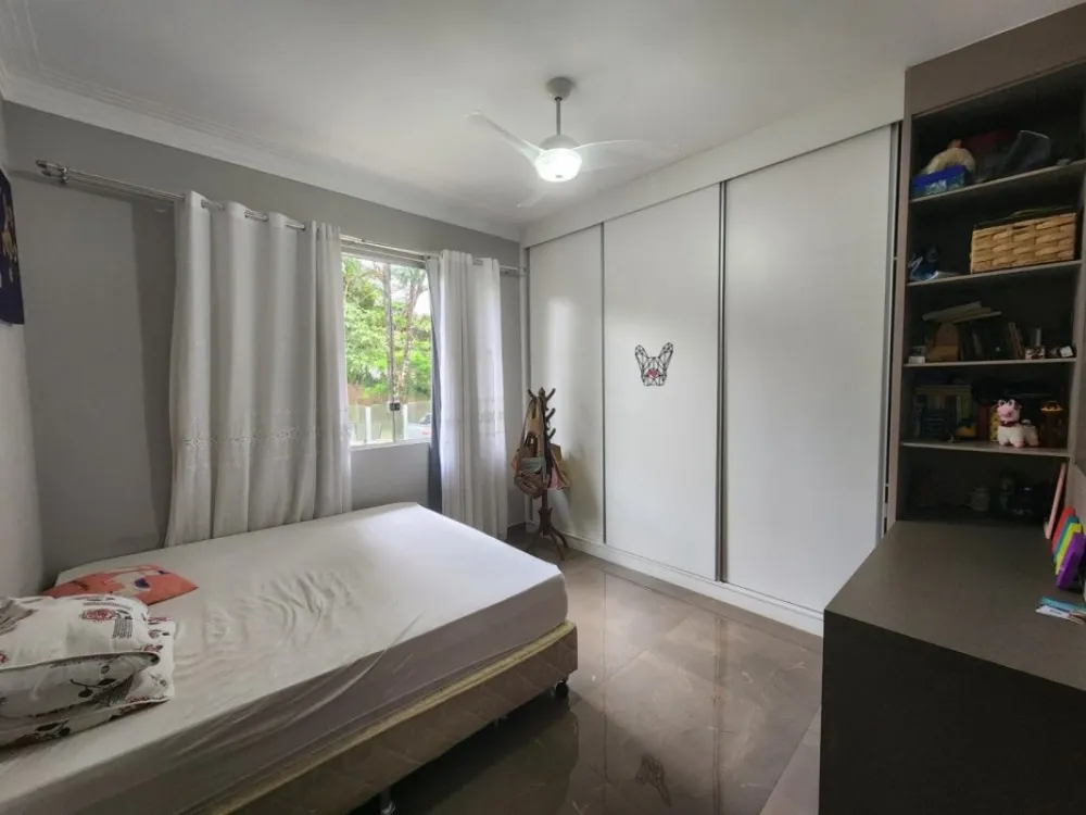Casa, 3 quartos, 1570 m² - Foto 4
