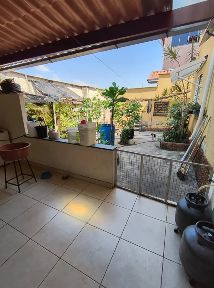 Casa, 5 quartos, 200 m² - Foto 1