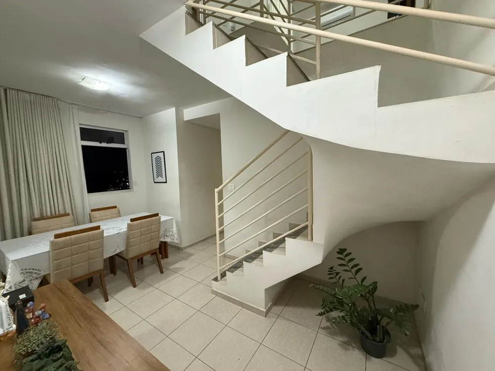 Cobertura, 3 quartos, 189 m² - Foto 2