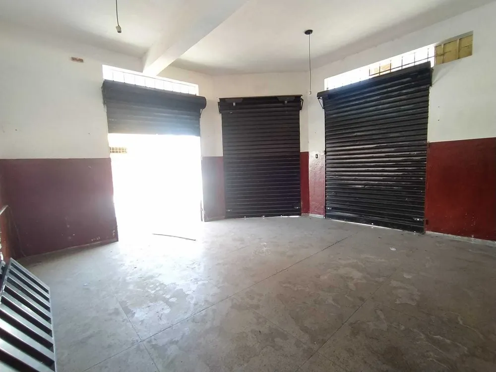 Casa, 3 quartos, 360 m² - Foto 3