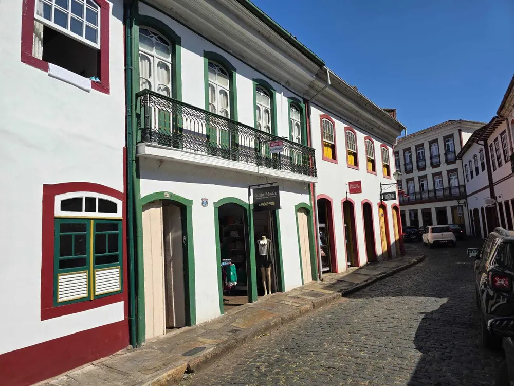 Casa, 5 quartos, 281 m² - Foto 1