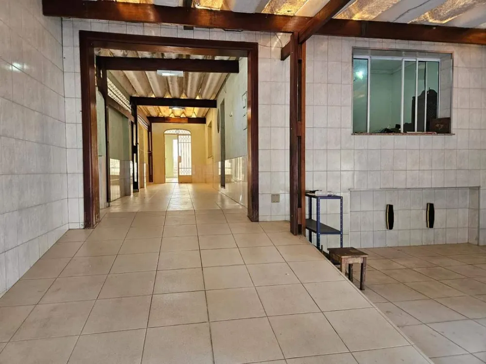 Casa, 3 quartos, 196 m² - Foto 1