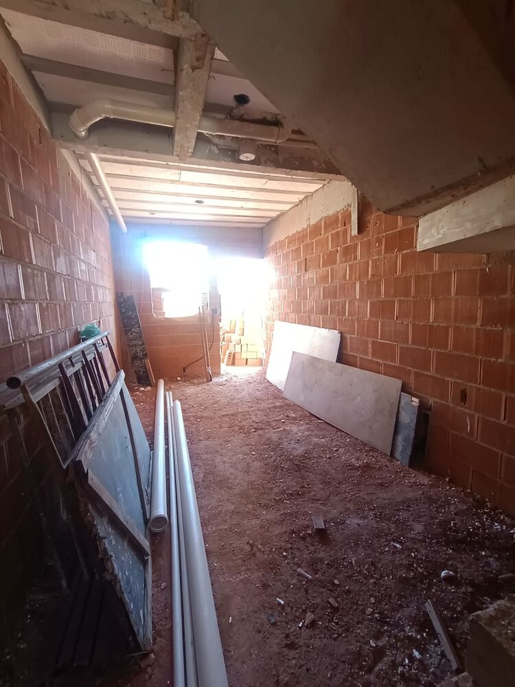 Casa à venda com 2 quartos, 78m² - Foto 1