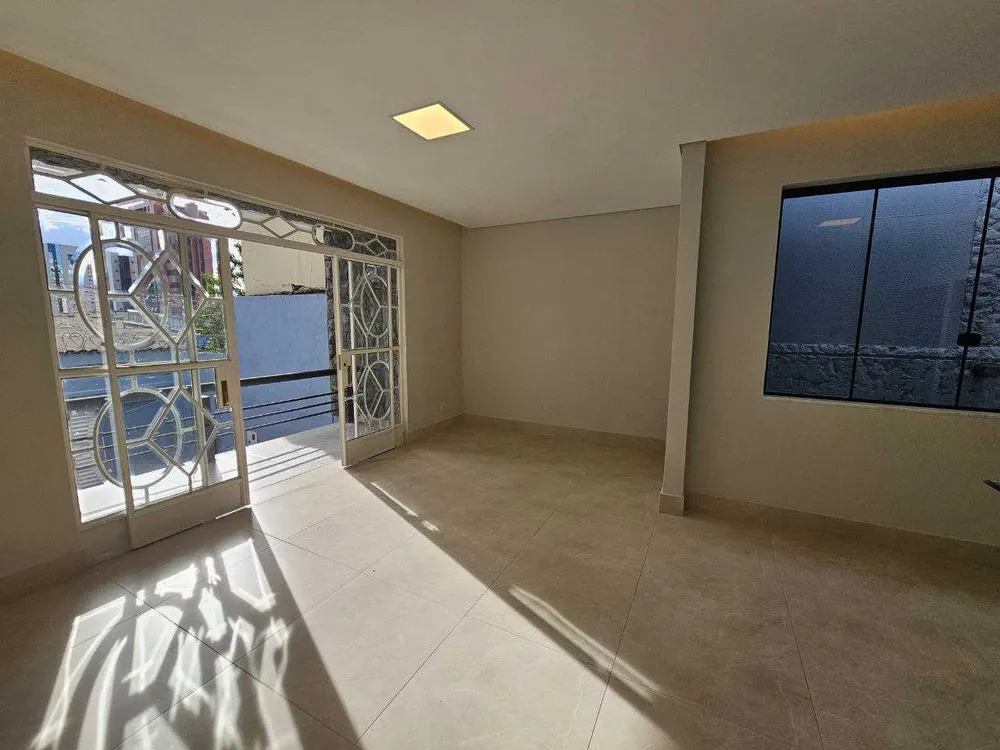Casa, 3 quartos, 250 m² - Foto 1