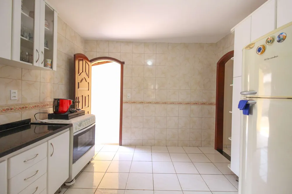 Casa, 3 quartos, 200 m² - Foto 2