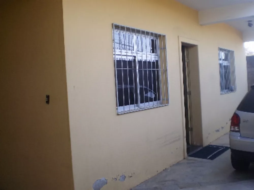 Casa à venda com 4 quartos, 400m² - Foto 2