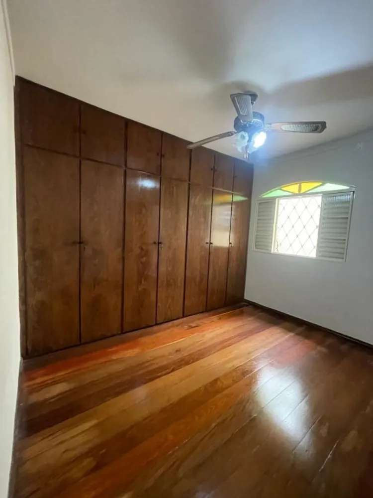 Casa, 2 quartos, 180 m² - Foto 17