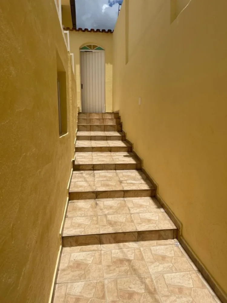 Casa, 2 quartos, 180 m² - Foto 1