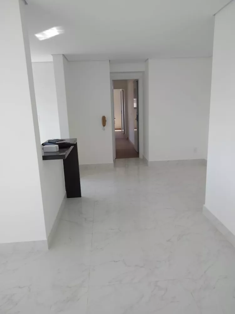 Apartamento à venda com 3 quartos, 85m² - Foto 1