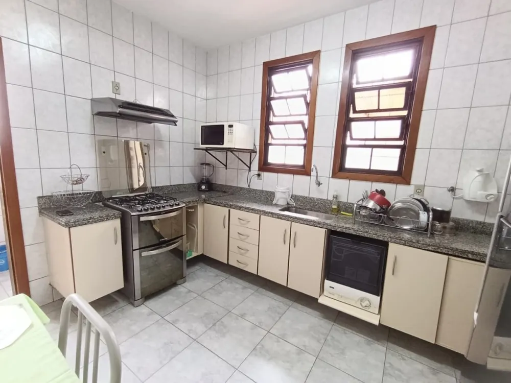 Casa, 3 quartos, 331 m² - Foto 4