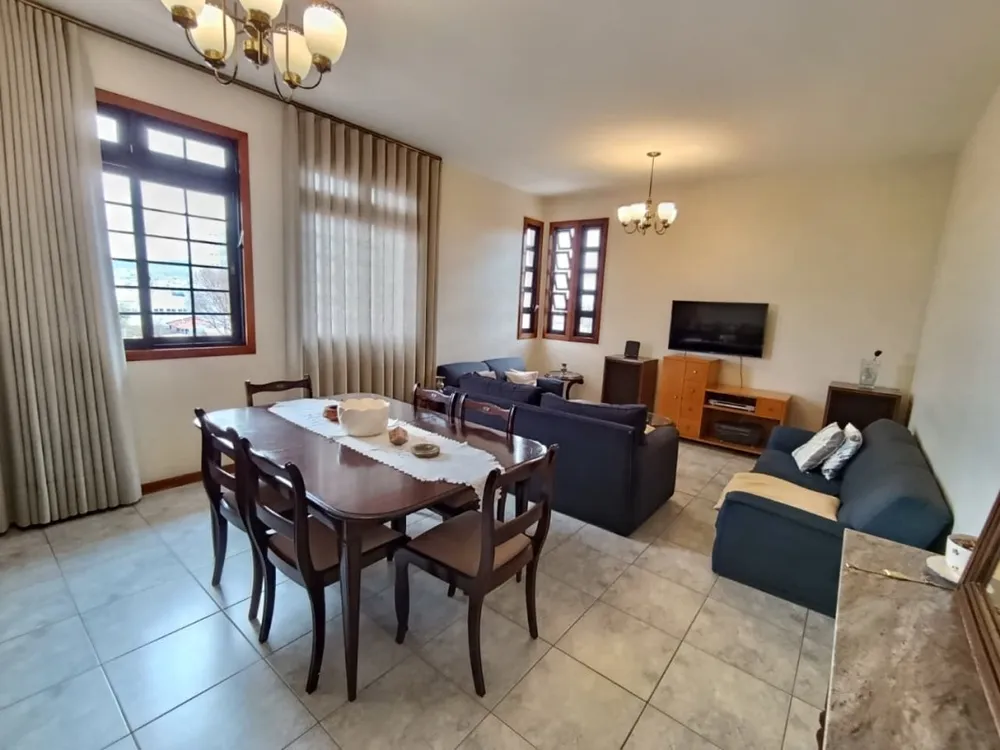 Casa, 3 quartos, 331 m² - Foto 3