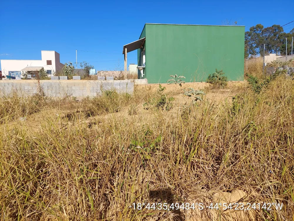 Terreno à venda, 200m² - Foto 1