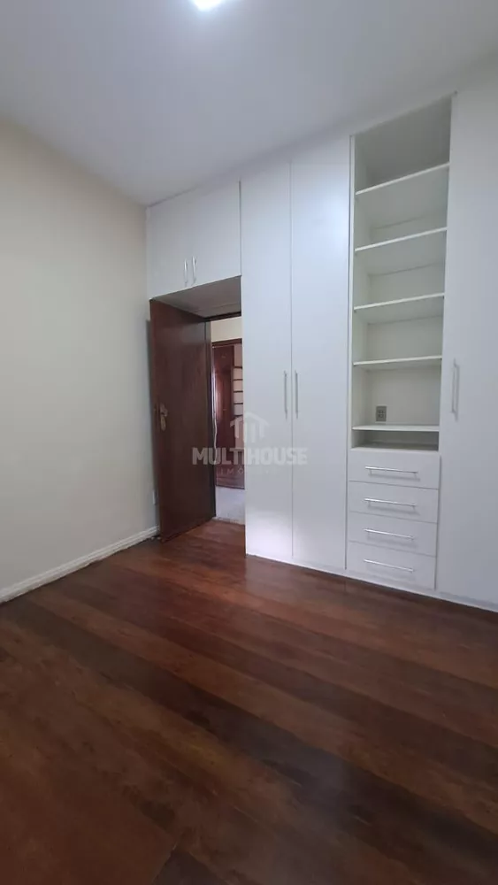 Casa à venda com 3 quartos, 230m² - Foto 10