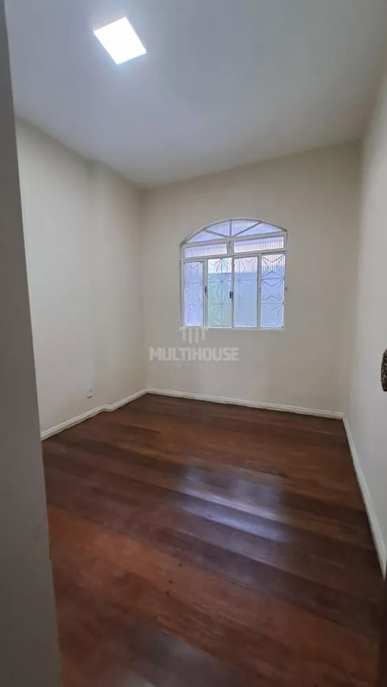 Casa à venda com 3 quartos, 230m² - Foto 11