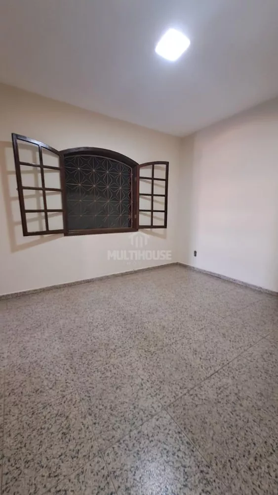 Casa à venda com 3 quartos, 230m² - Foto 19