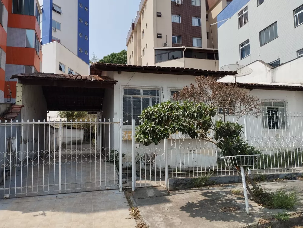 Casa à venda com 3 quartos, 420m² - Foto 2